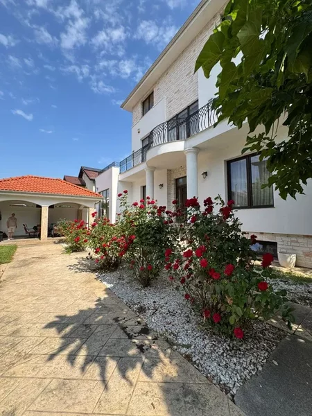 Dudu Chiajna, vanzare vila de lux